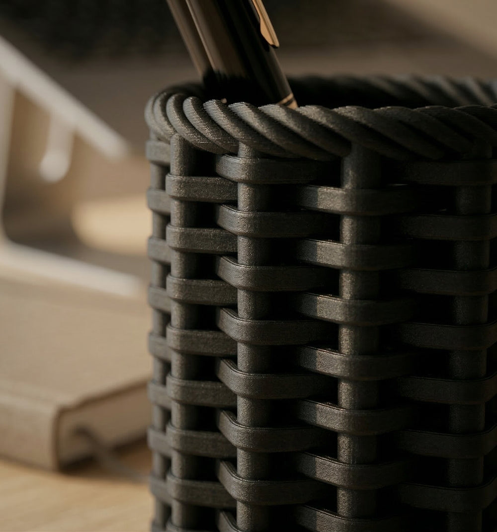 Woven-Texture Desk Organizer – Deep Matte Black